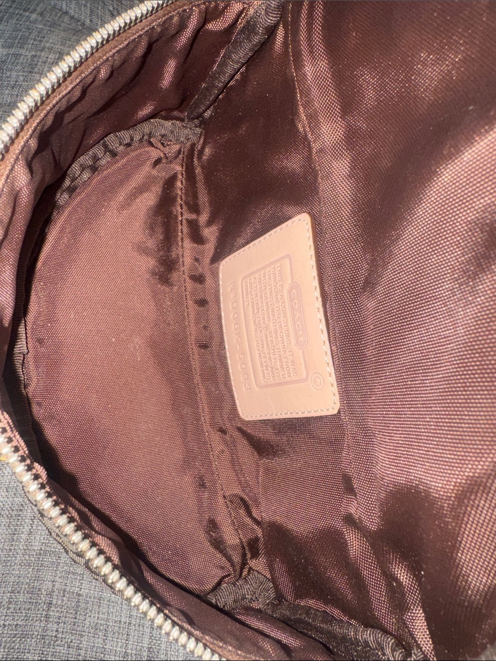 Coach Bag Vintage Y2K Brown Jacquard Signature Small Belt Bag Fanny Pack EUC - Picture 13 of 17